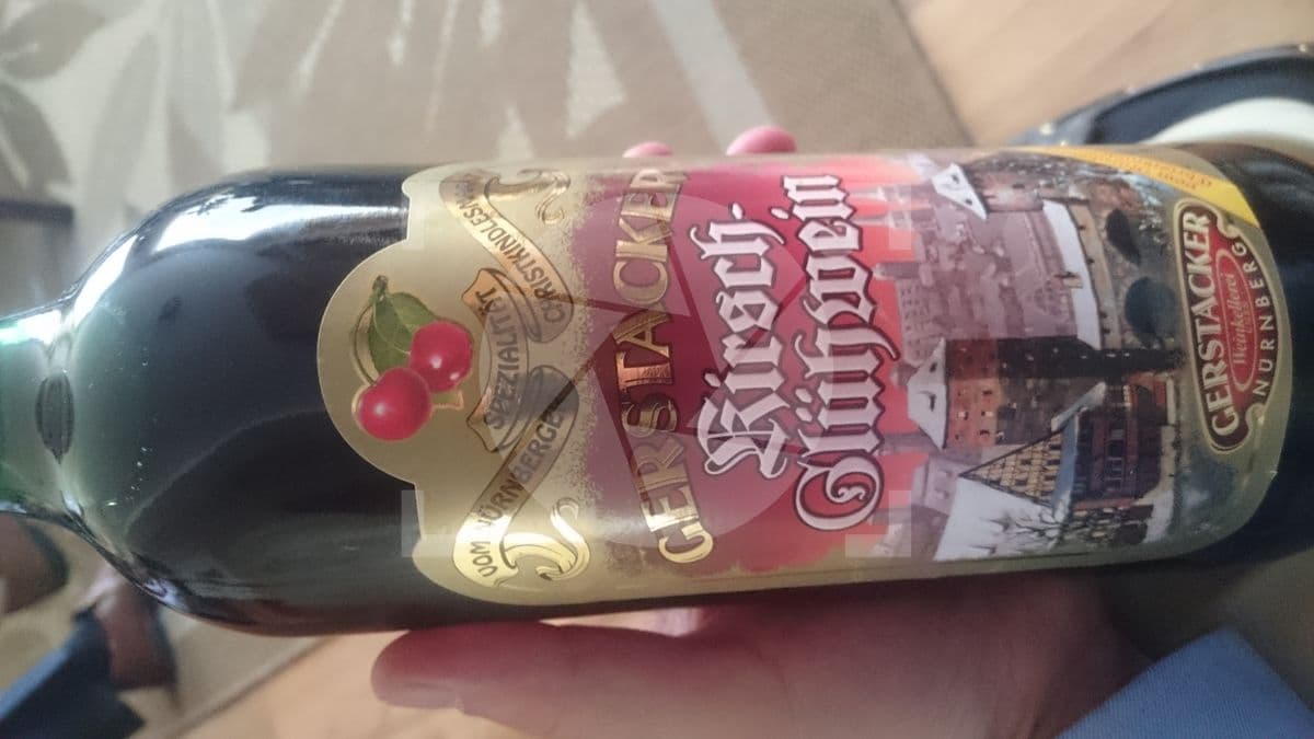 Botella de vino negra 