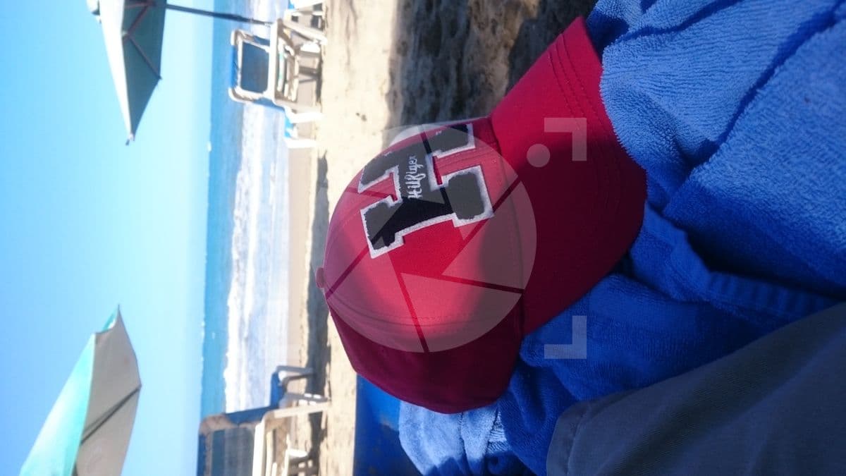 Gorra roja Tommy Hilfiger playa 